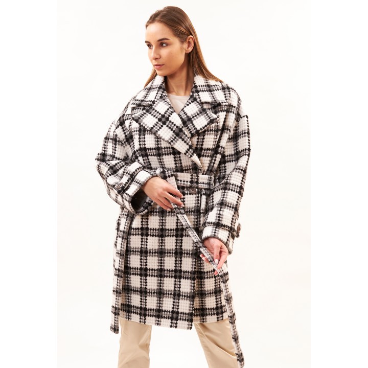 Coat "Veronica" milky-colored in a cage