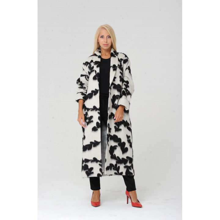 Coat "Bella" white color made of alpaca wool