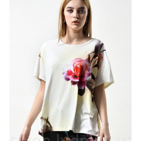 T-shirt "Zara" milky color